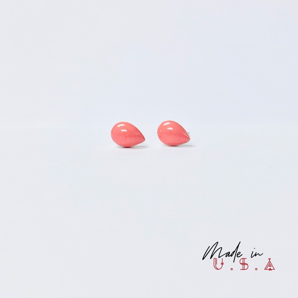 Petite Petal Shaped Earrings - Pink